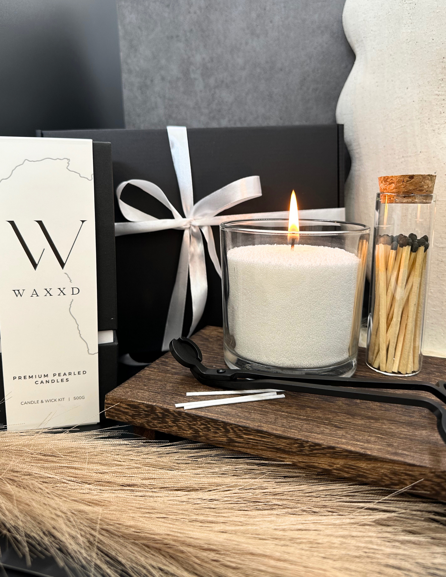 Kit | 500g Pearled Candles + Wick Trimmer Kit + Matches + Container